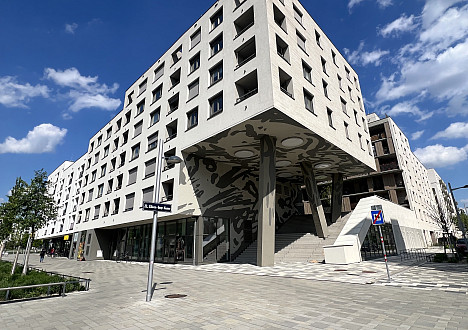 Dennis Schuh/projektbau GMBH