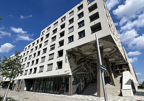 Dennis Schuh/projektbau GMBH